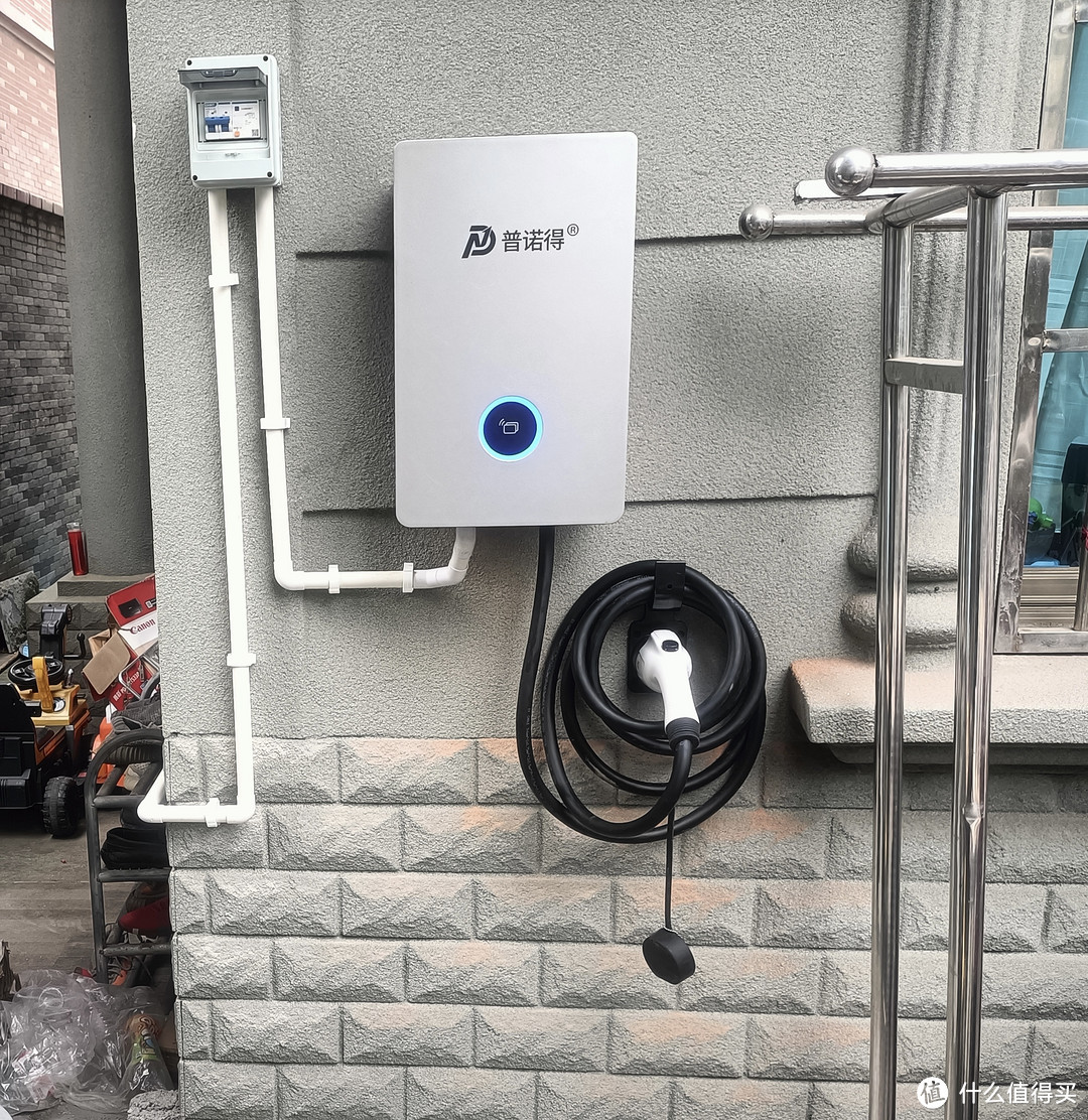 红旗eqm5充电方法分享，只能去充电站充电吗？